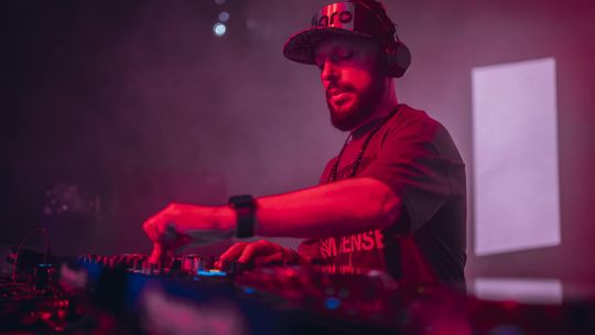 DJ MIQRO na żywo w klubie Studio w Gorzowie