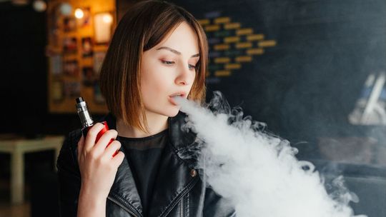 W Polsce zakażą sprzedaży e-papierosów? Resort zdrowia jest na tak